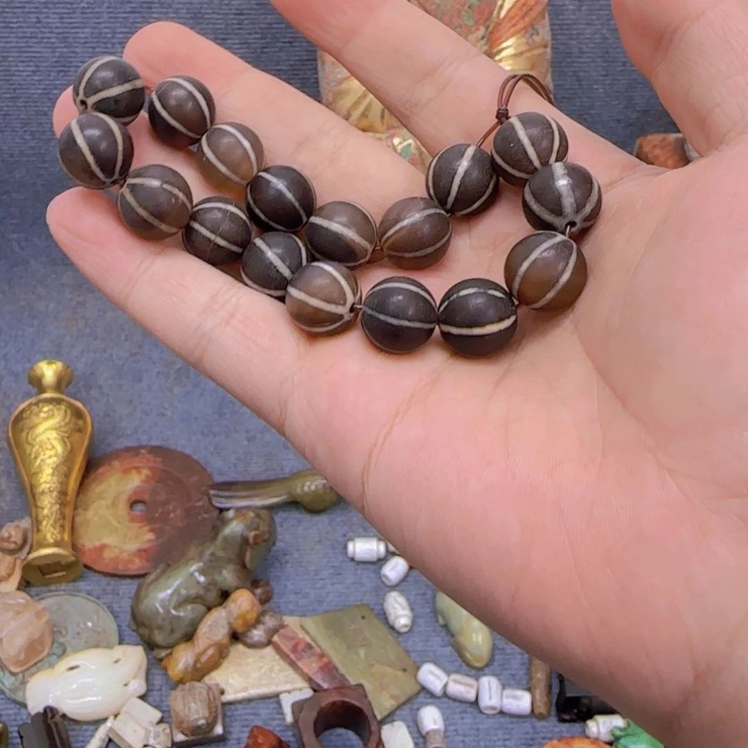 未镶嵌和田玉（糖玉）挂件