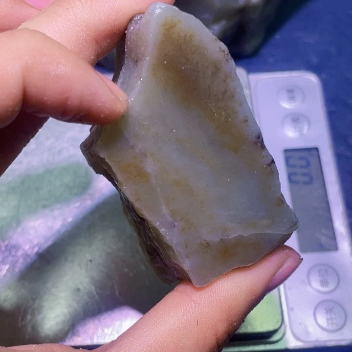 和田玉（糖玉）未镶嵌珠宝半成品