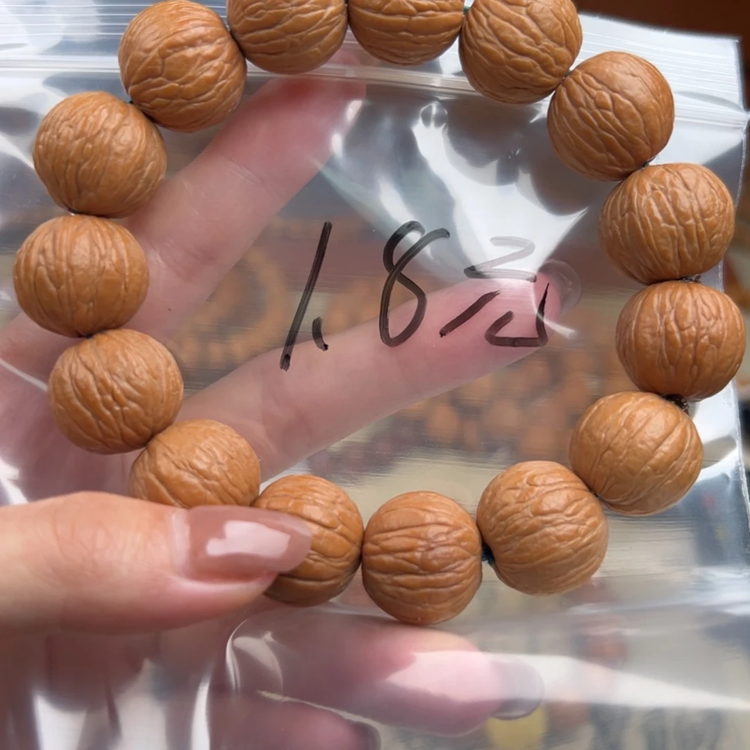 猴头核桃手串泛油聚宝盆1.8元福利