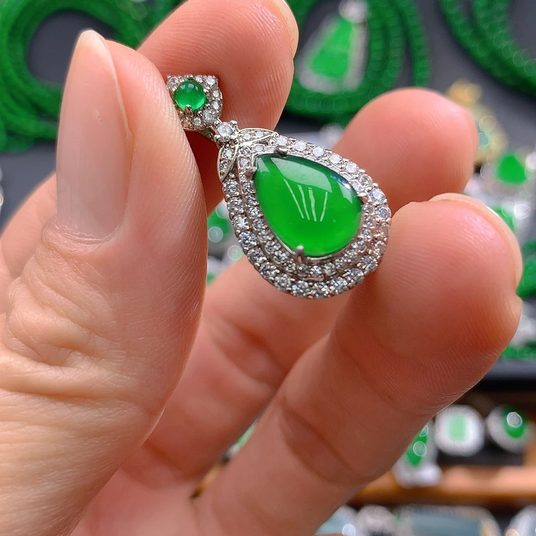 翡翠手链未镶嵌翡翠