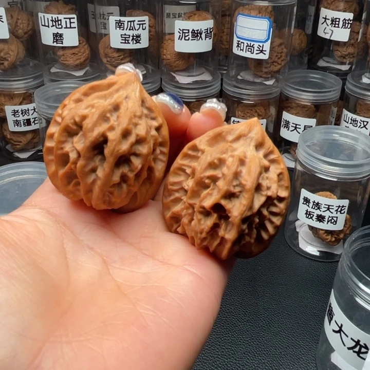 文玩核桃吊坠曹大龙38
