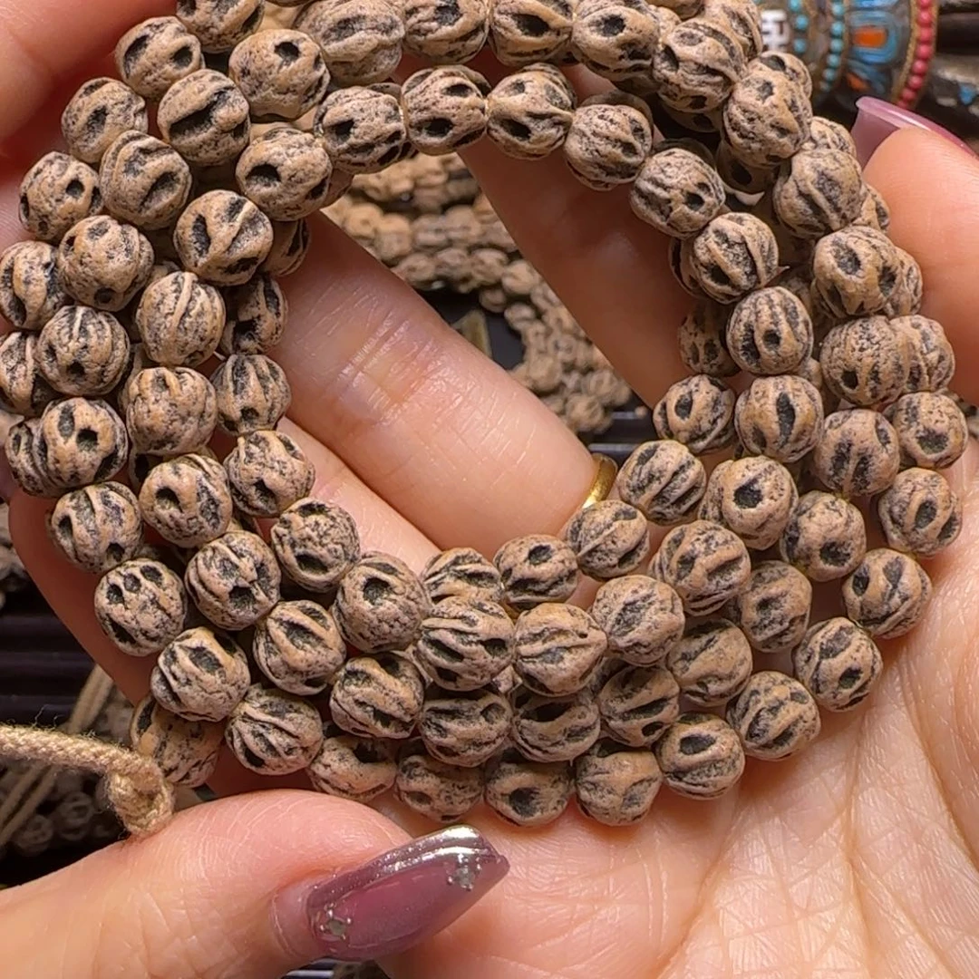 一***牛柏香籽/百香籽吊坠