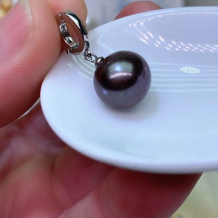 银S925镶嵌耳饰淡水珍珠