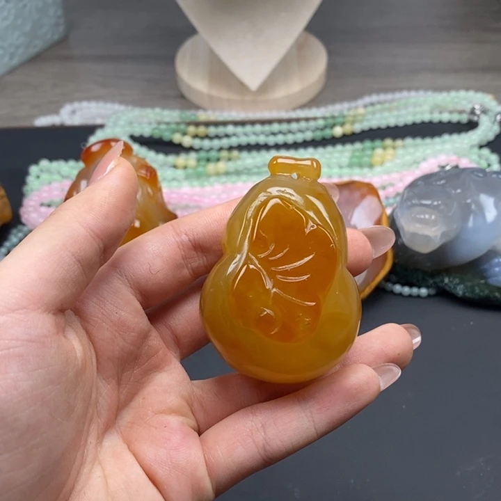 玛瑙/玉髓未镶嵌颈饰玛瑙