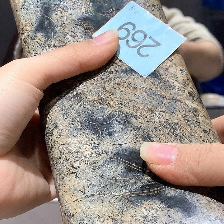 用***5和田玉未镶嵌颈饰