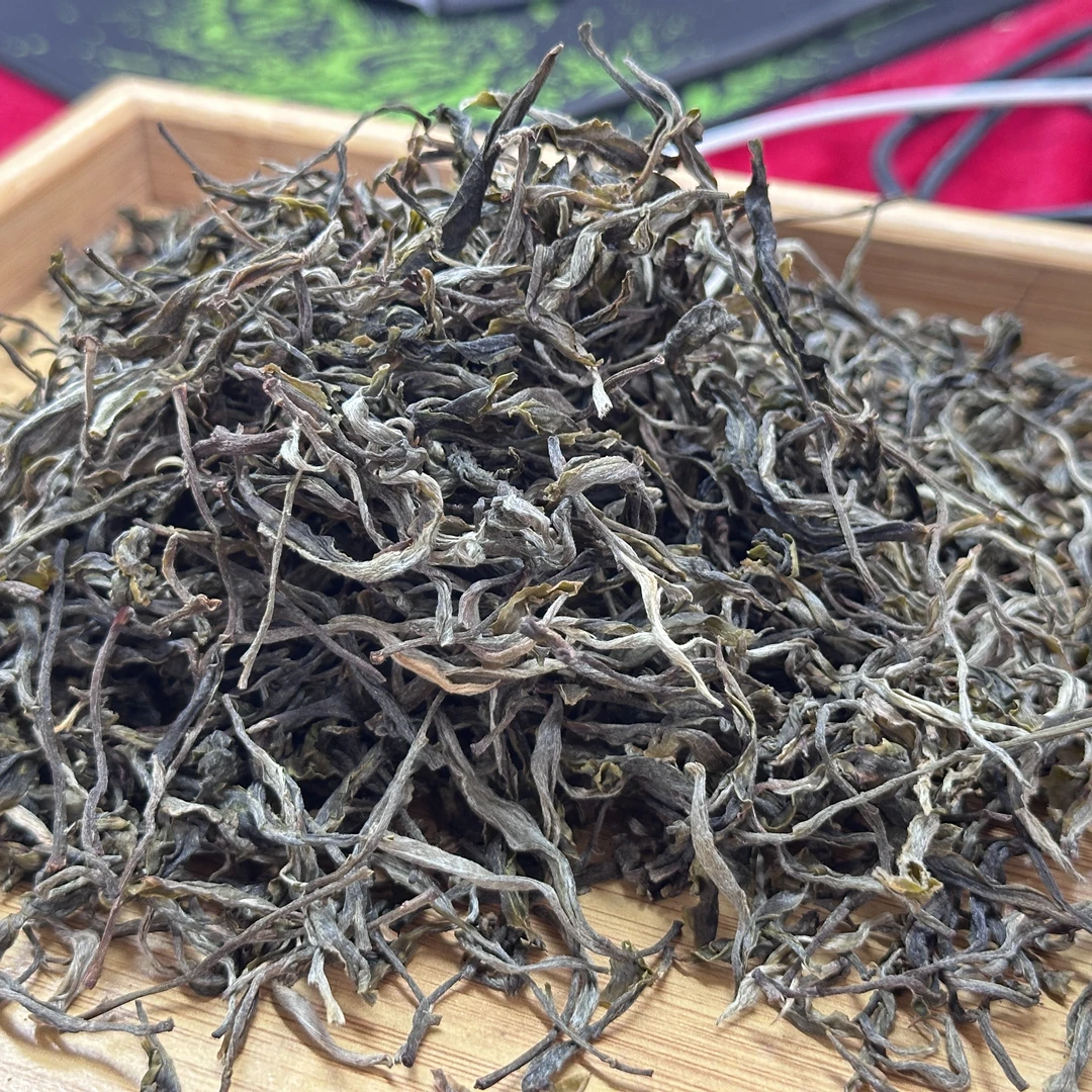 【开播福利】2025年·头春头采·困鹿山古树·生茶 散茶