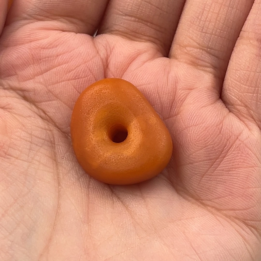 妖***子蜜蜡颈饰未镶嵌老蜜蜡