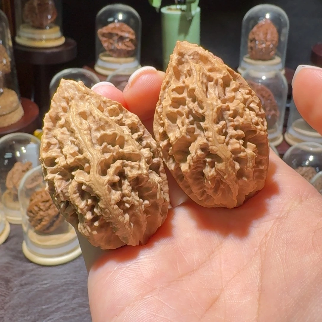 文玩核桃把件狼牙棒