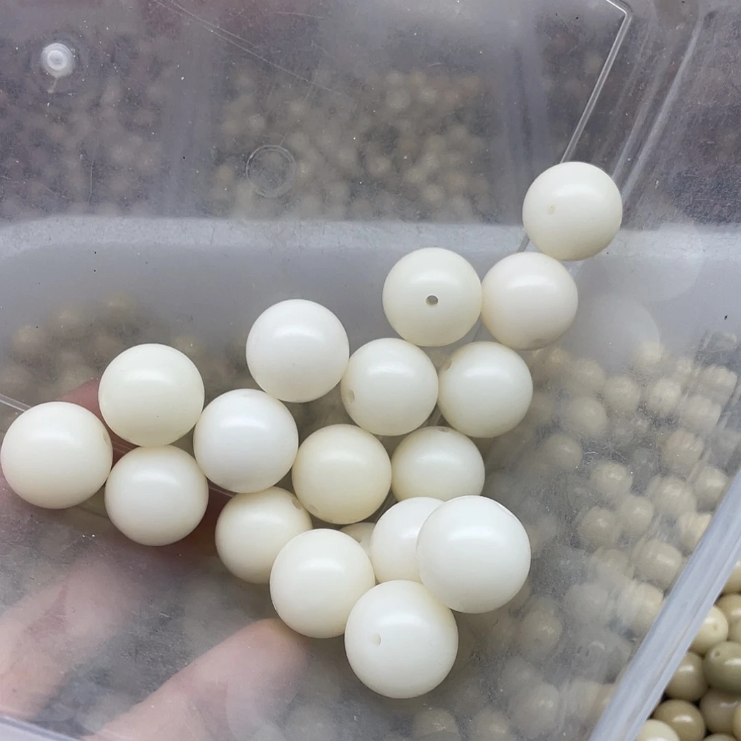 吊坠白玉菩提20微瑕白玉圆18颗