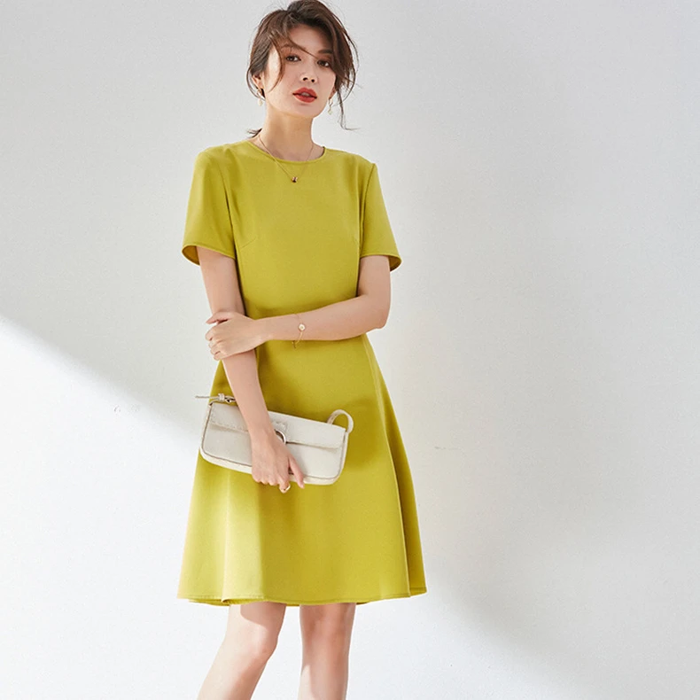 夏季遮肉短袖中裙新款气质显瘦时髦高级感连衣裙小个子简约a字裙