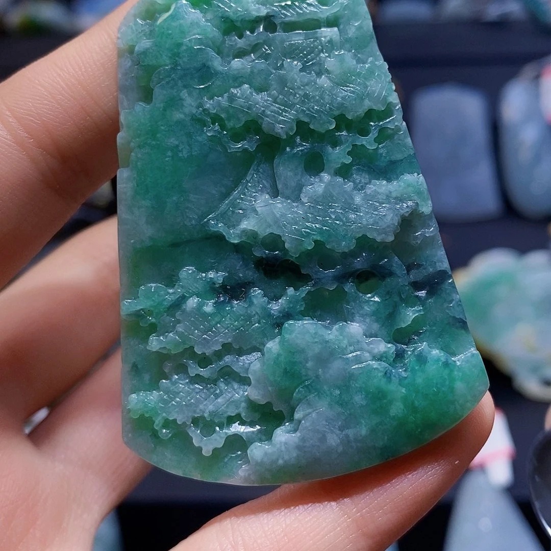 翡翠未镶嵌颈饰翡翠
