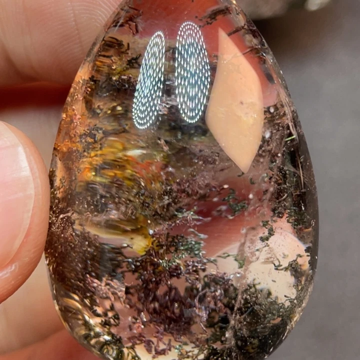 水晶颈饰未镶嵌c****g脖子