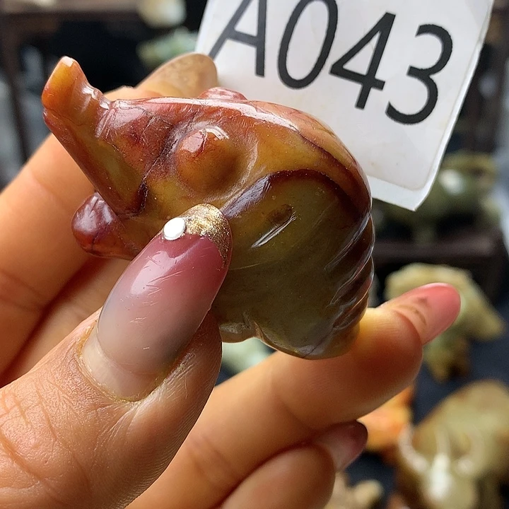 和田玉未镶嵌车挂