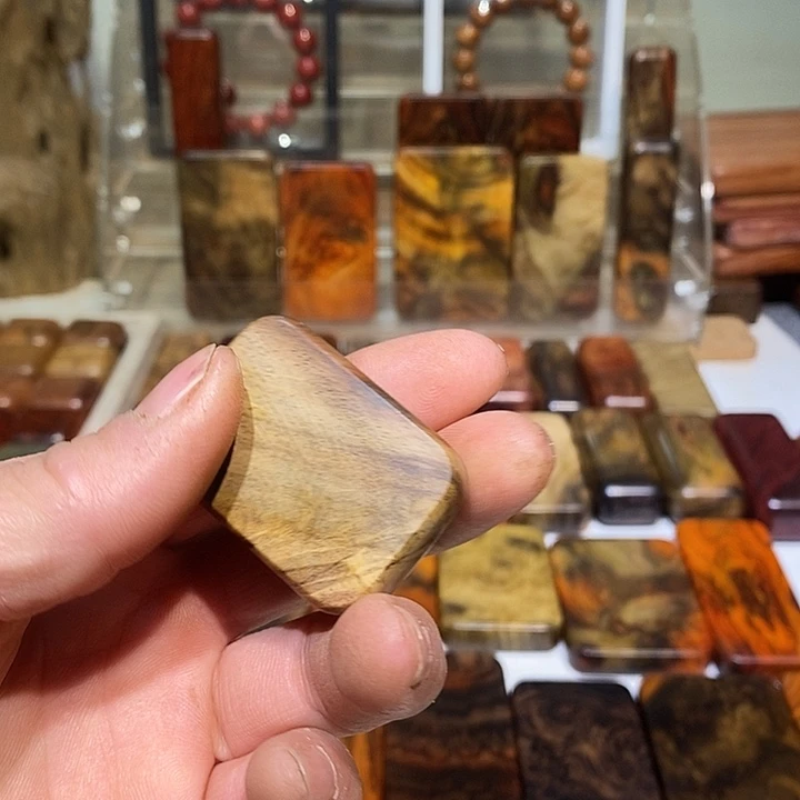 深***6香榧木木质哈把玩件58