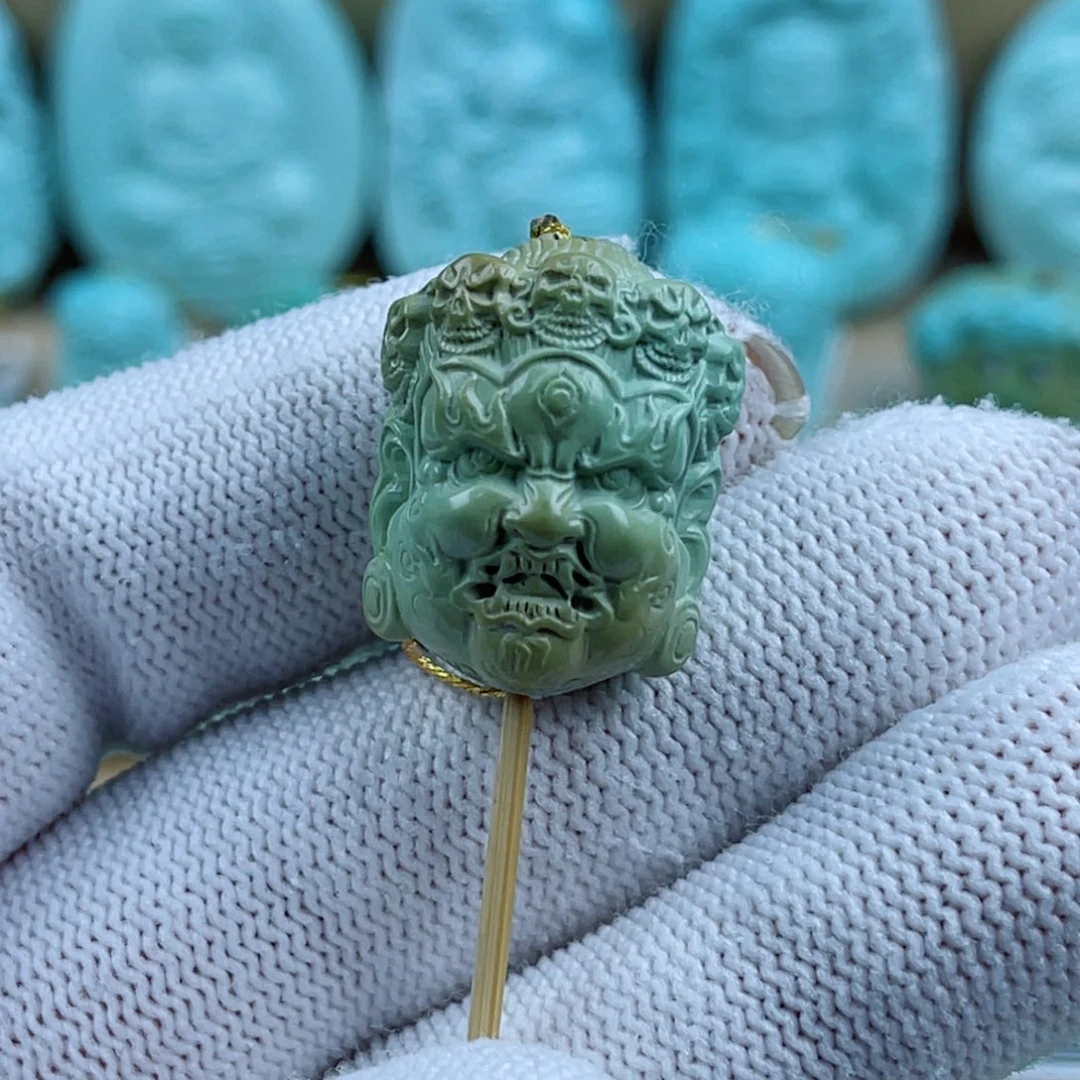 绿松石未镶嵌珠宝奇石