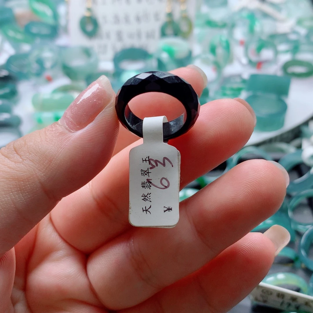 翡翠戒指未镶嵌戒指