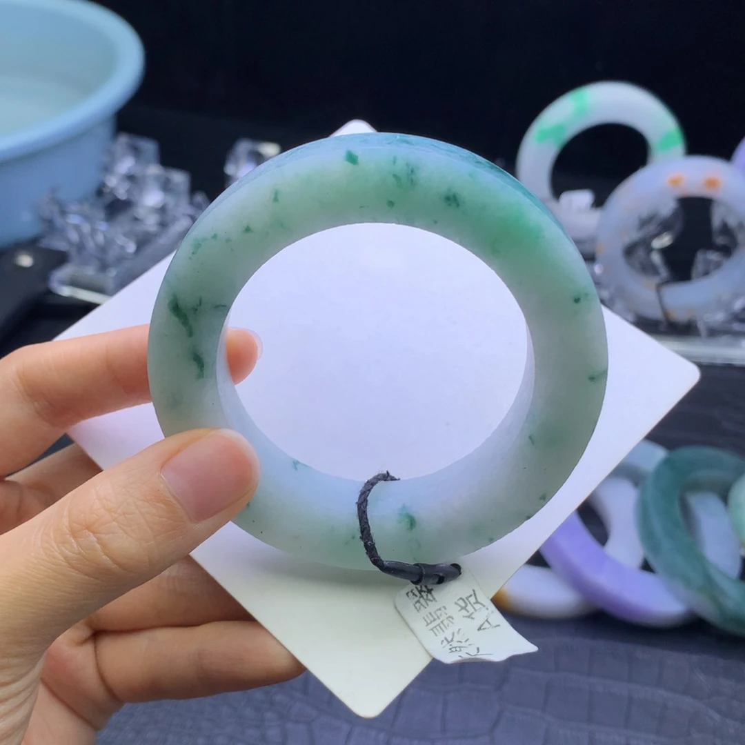 定制翡翠手镯未镶嵌
