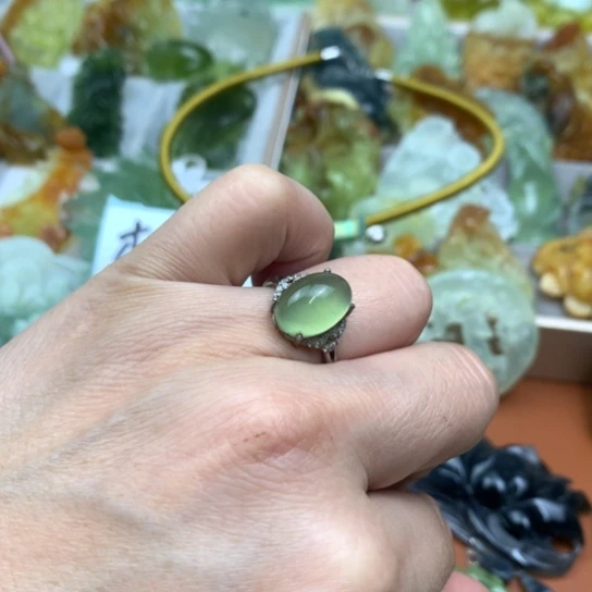 【闪购商品】蛇纹石玉颈饰未镶嵌