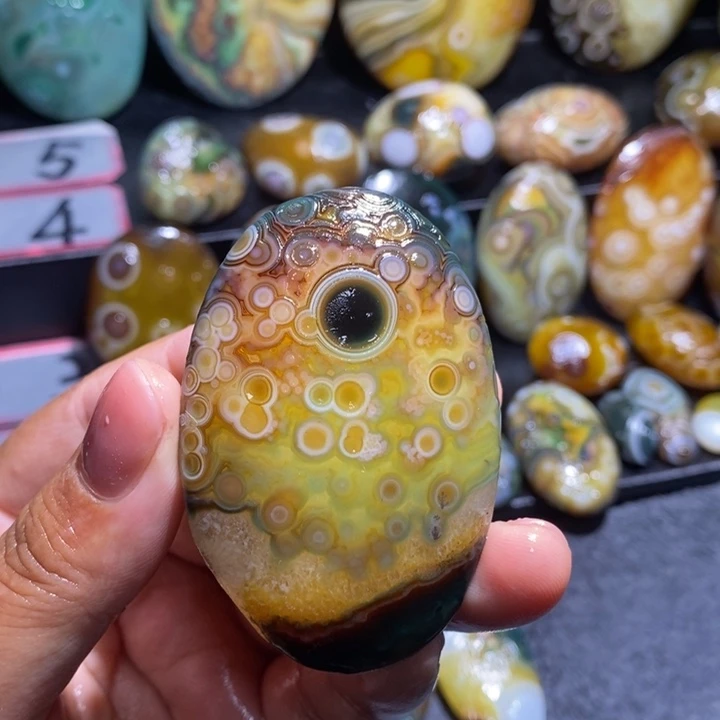 玛瑙/玉髓未镶嵌珠宝奇石39