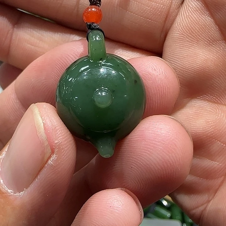 和田玉（碧玉）未镶嵌颈饰