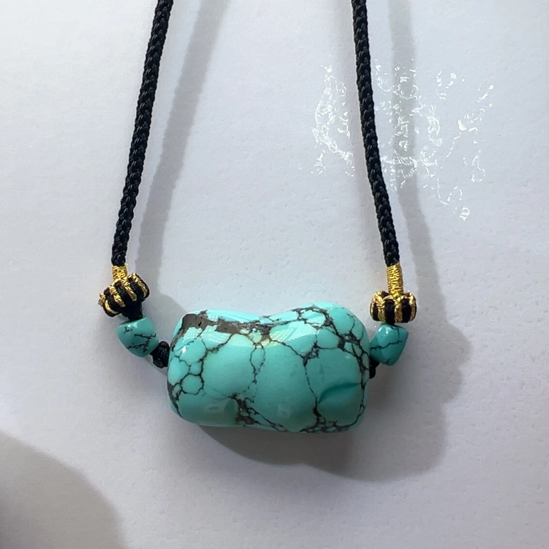 绿松石未镶嵌挂件