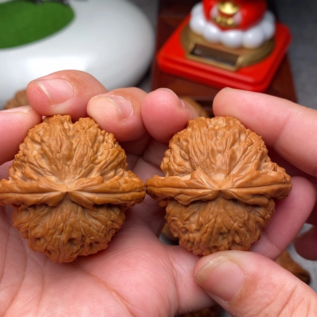 温***严把件文玩核桃43全品白狮子