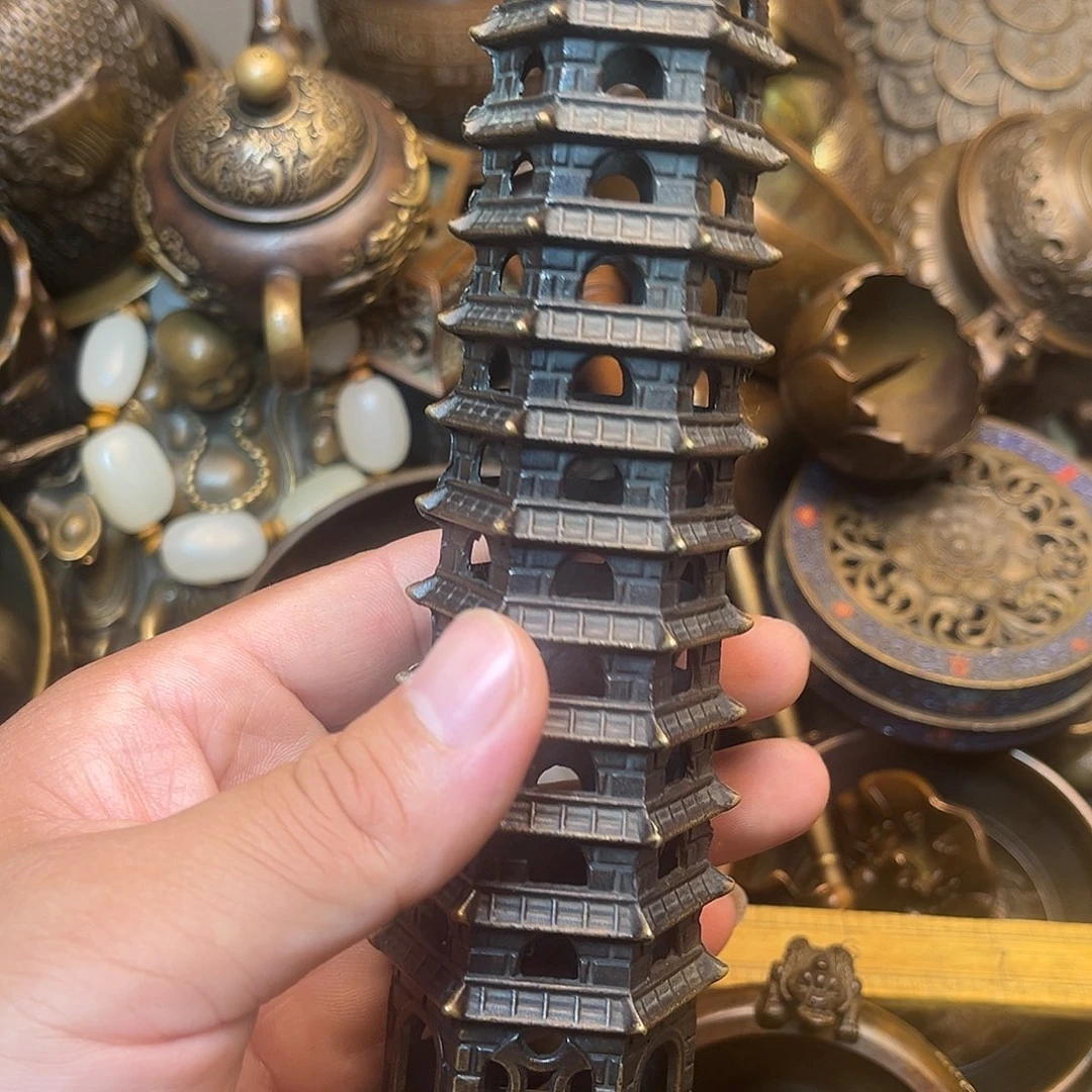 精美铜器工艺品等