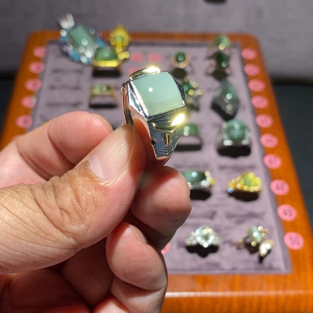 和田玉（碧玉）未镶嵌戒指