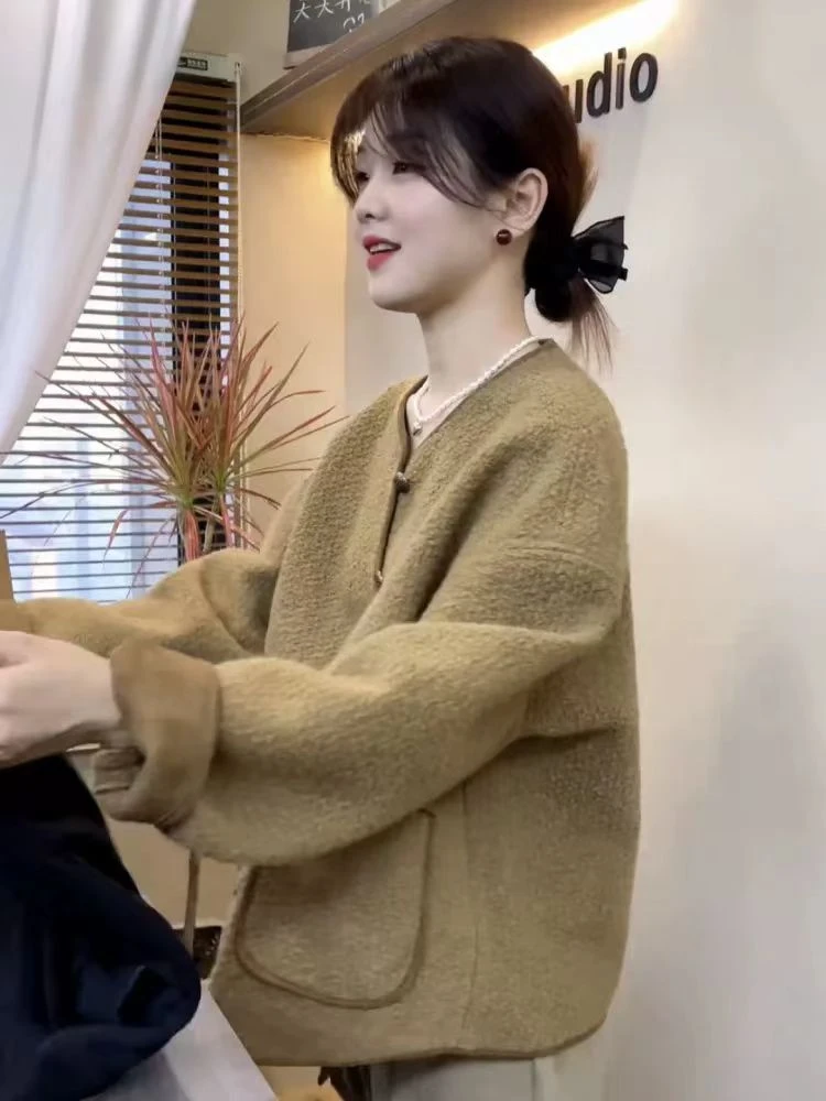 （柚子同款）ZJ秋冬款小香风一体绒时尚百搭外套2311