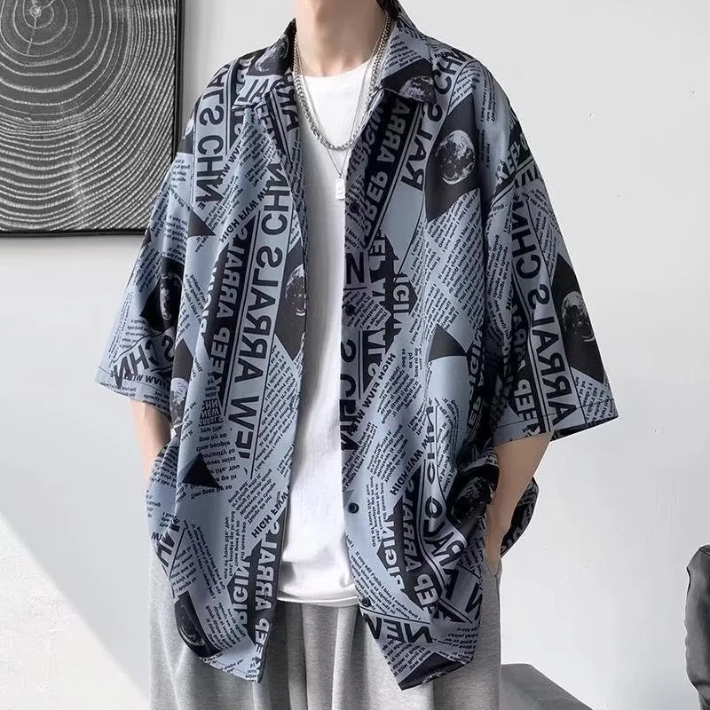 复古报纸印花短袖衬衫大码胖子男ins夏季百搭青少年