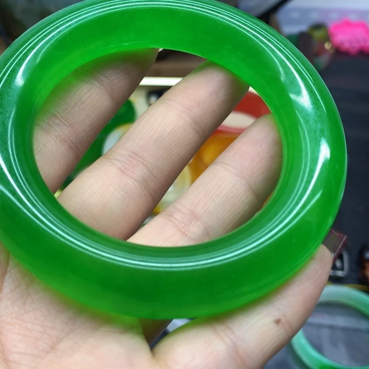 翡翠手链未镶嵌手镯