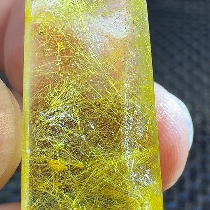 未镶嵌颈饰水晶静**开