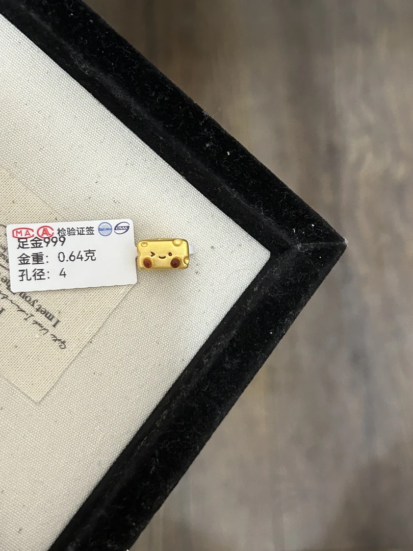 5D黄金 999足金 硬金 芝芝三角奶酪酥转运珠 卡通奶酪手链