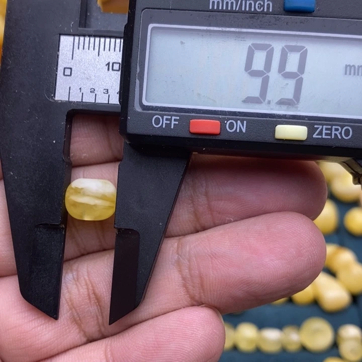 琥珀未镶嵌裸石35号9.9*7.8喇叭口