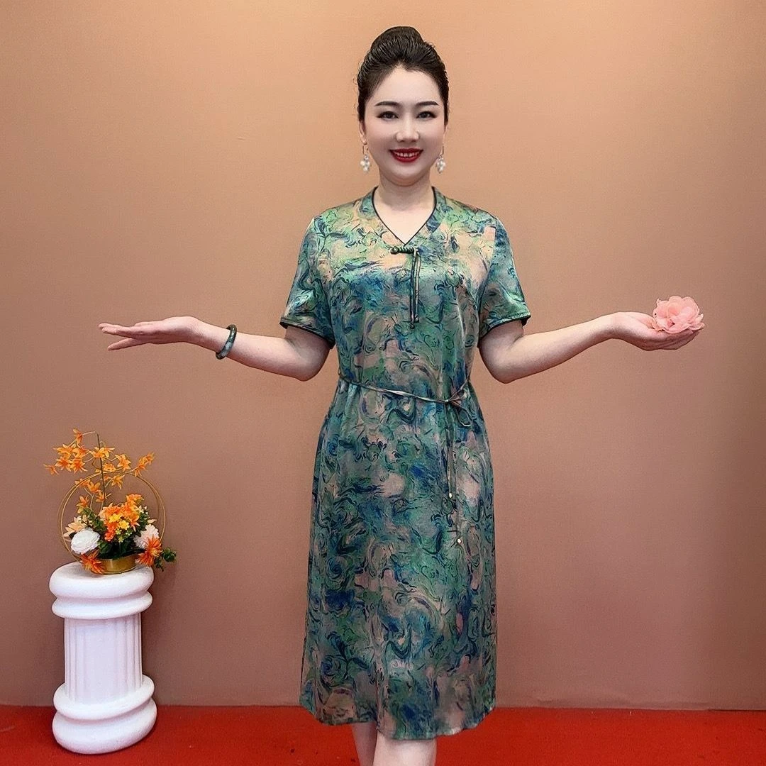 时尚连衣裙夏季新款洋气中老年妈妈气质中长款短袖裙子