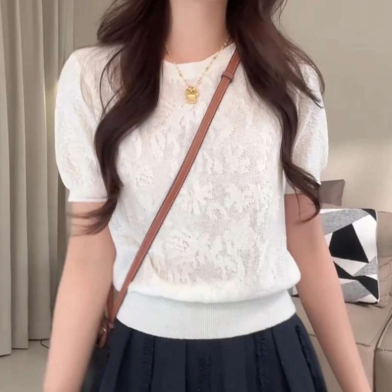 法式气质镂空圆领针织衫女夏季2025新款设计感轻奢百搭短袖上衣服