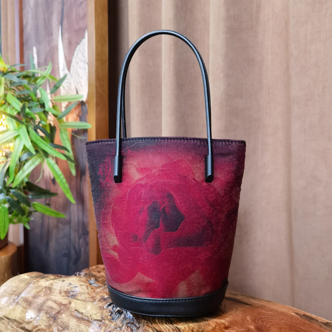 富美服装精品店高端定制手提包03