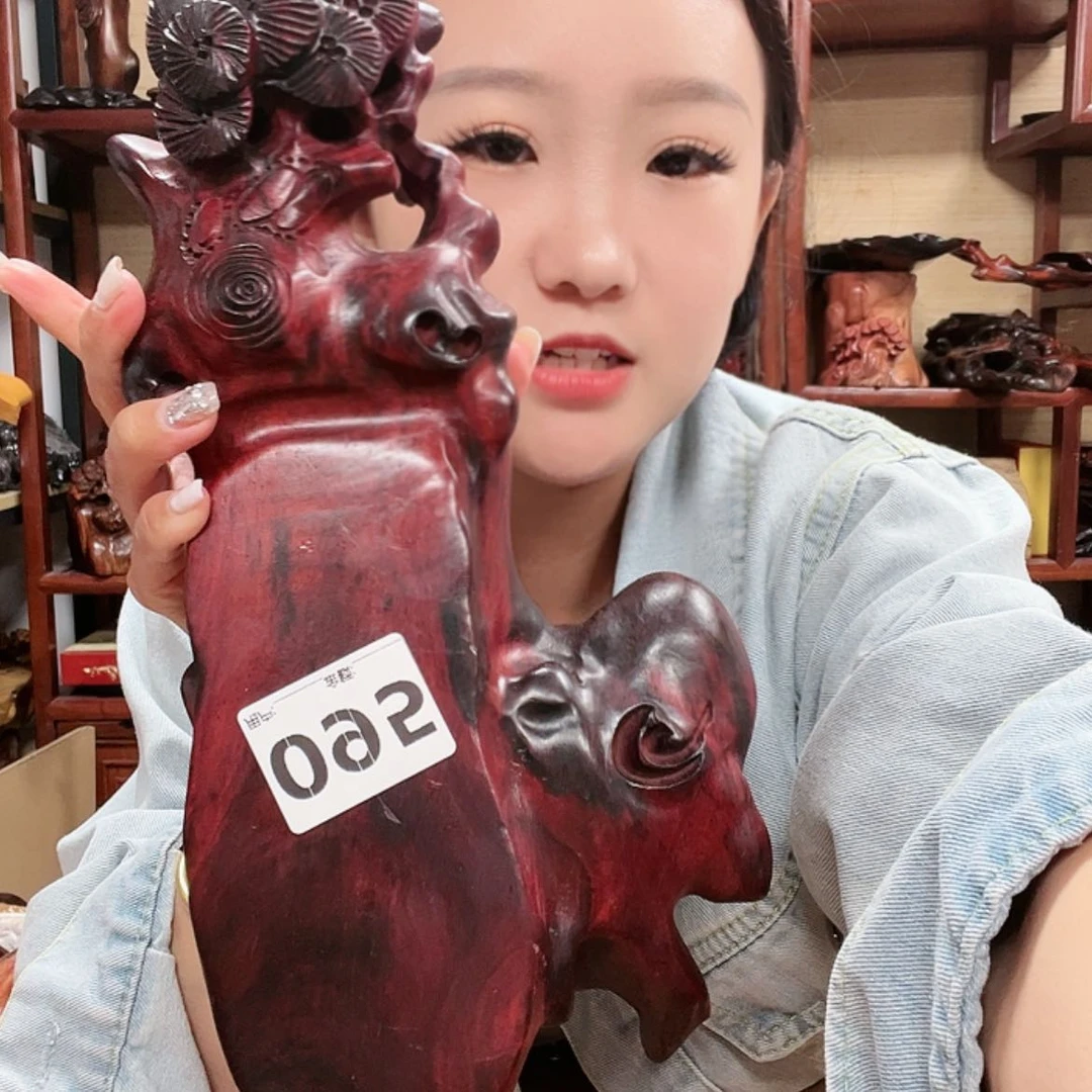 【闪购商品】贡木狮***桑红木工艺品底座收藏