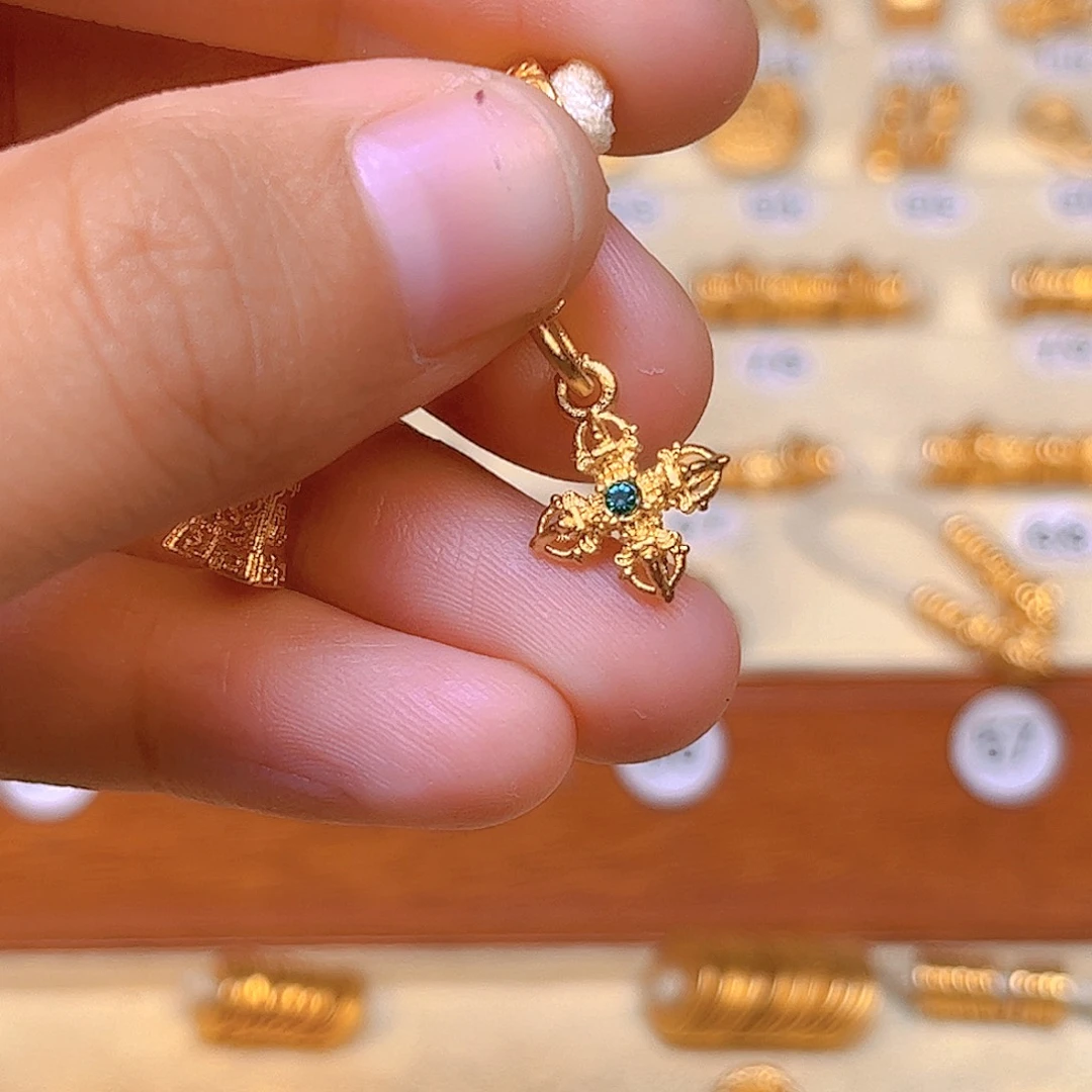 75号上面金刚杵吊坠