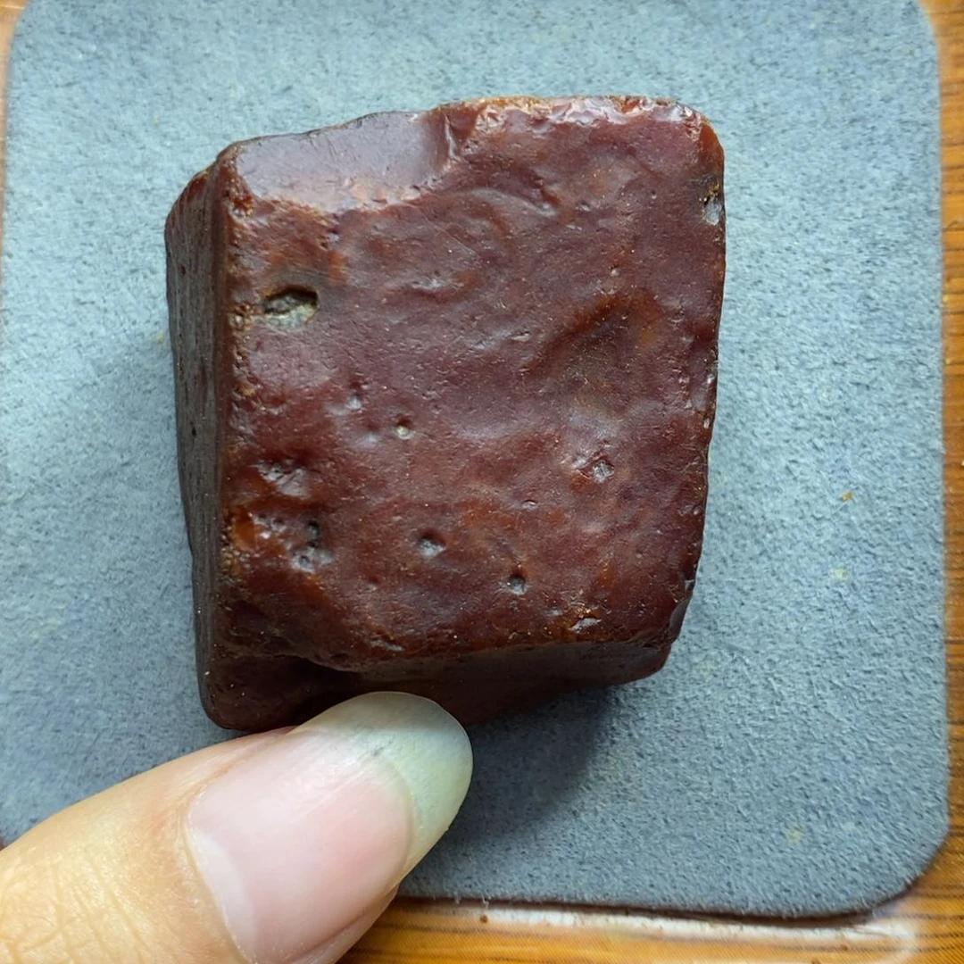 定制琥珀未镶嵌梨