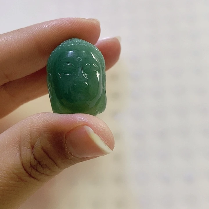 石英质玉颈饰未镶嵌