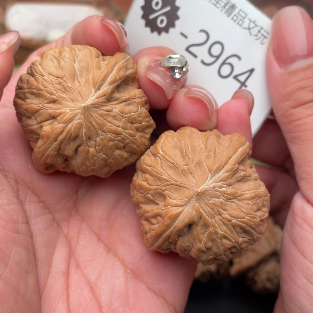 文玩核桃把件40毕业铁锤妹妹