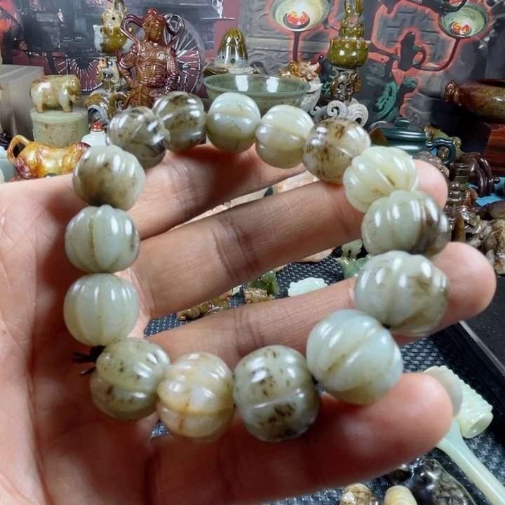 和田玉颈饰未镶嵌