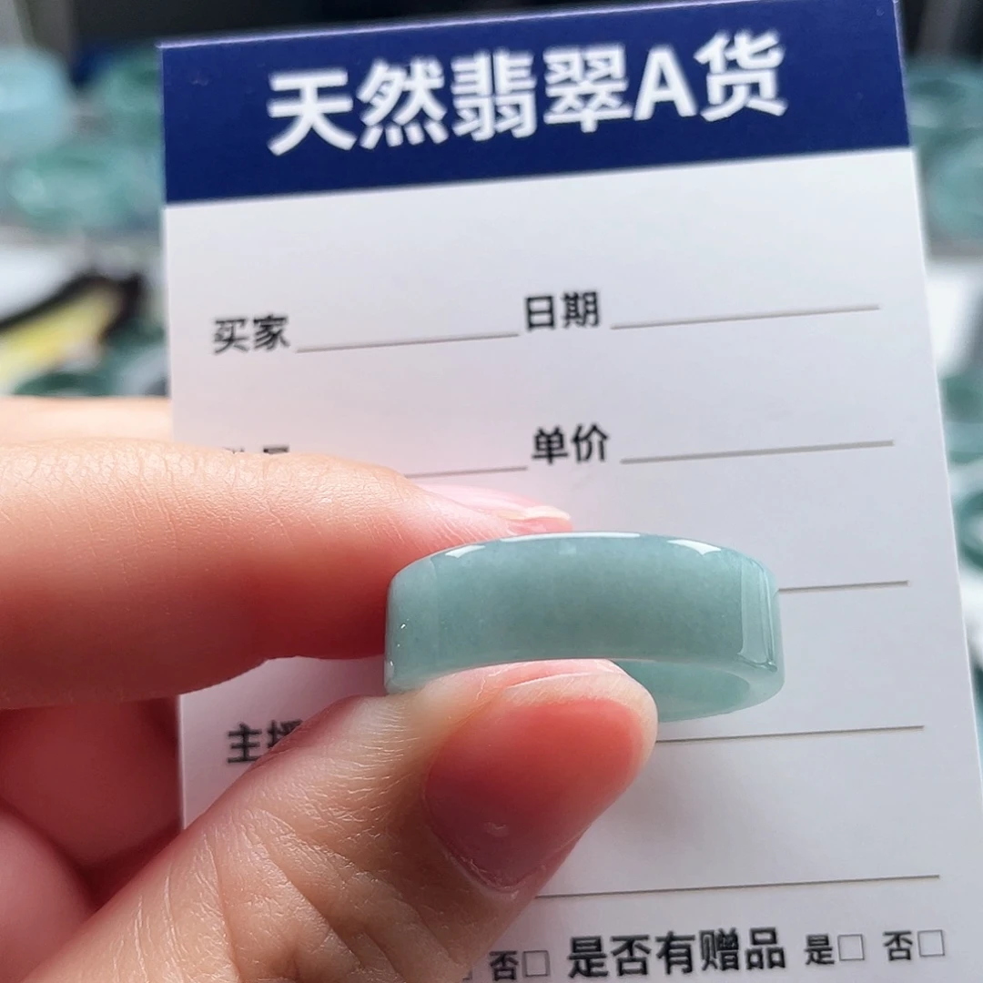 未镶嵌戒指翡翠l****y翡翠