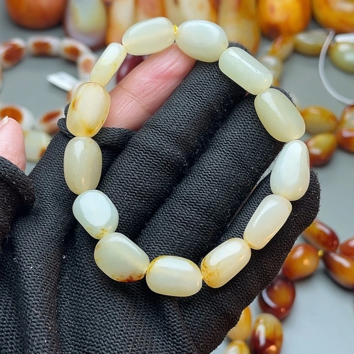 和田玉未镶嵌手链