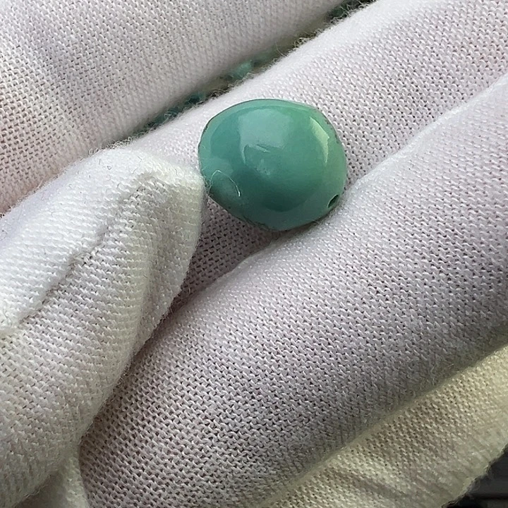 南红玛瑙未镶嵌珠宝奇石