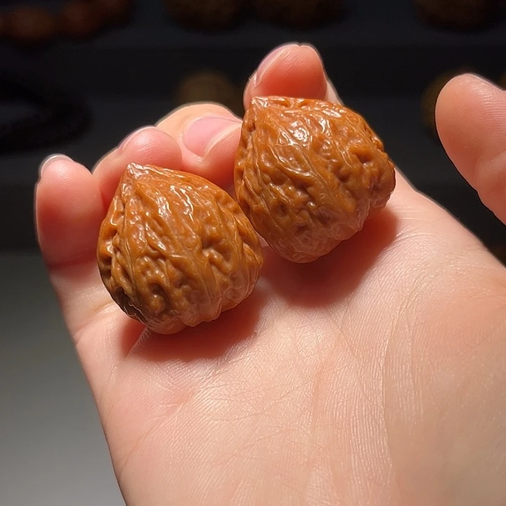 文玩核桃把件玉玺358