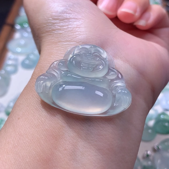 颈饰未镶嵌翡翠冰种大佛公