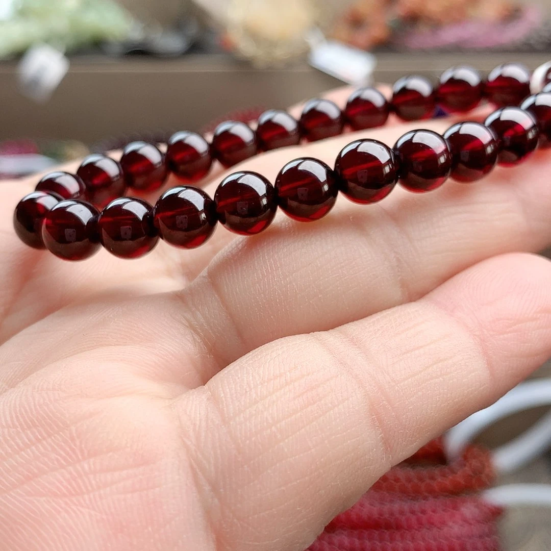 石榴石手串未镶嵌?****手7.8