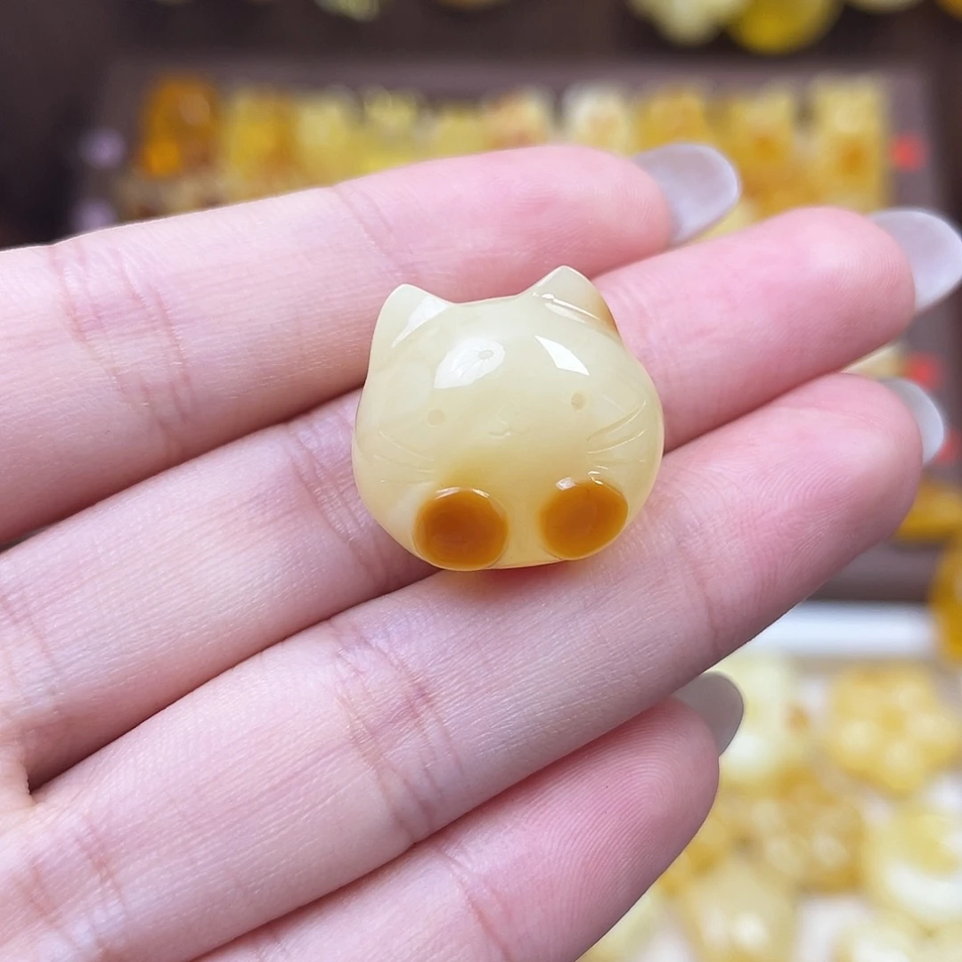 琥珀未镶嵌裸石小猫